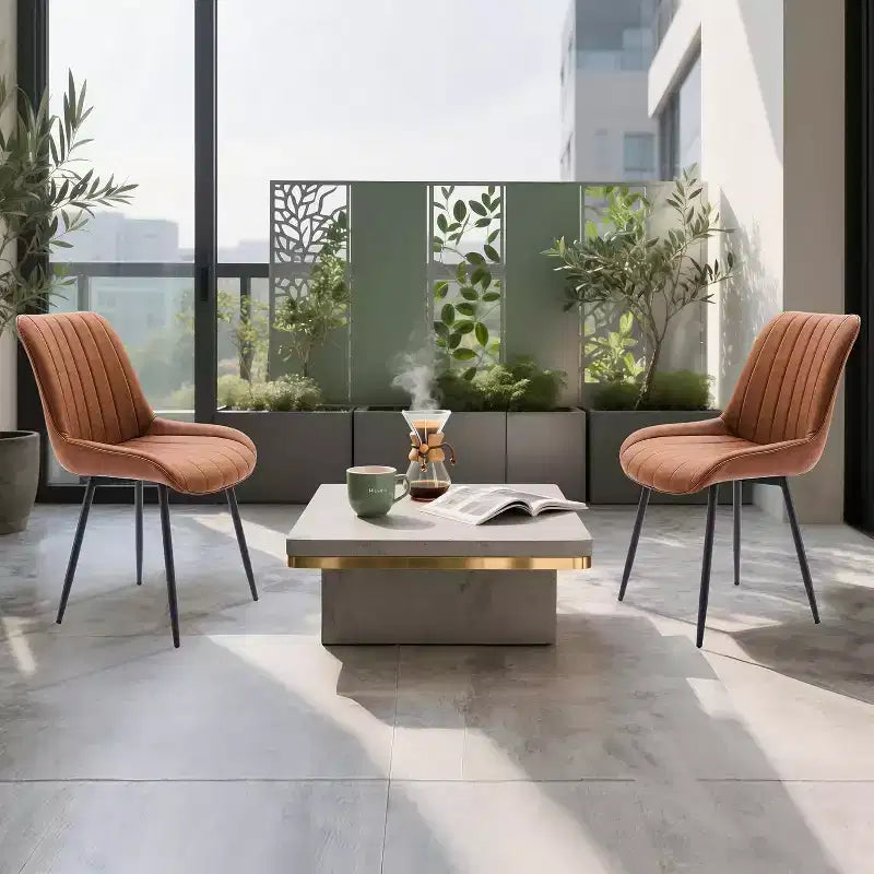 Chaise de salle à manger, similicuir, convient pour la cuisine et la salle à manger, chaise confortable moderne avec pieds en métal, chaise d'appoint rembourrée
