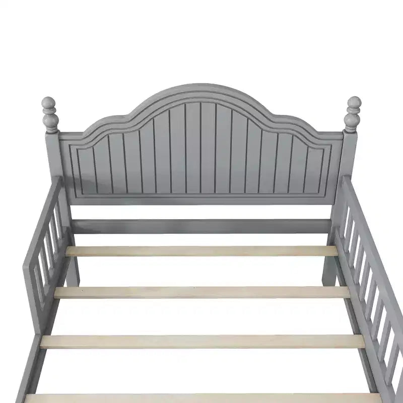 Lit plateforme contemporain pour enfants avec tête et pied de lit et barrières de sécurité