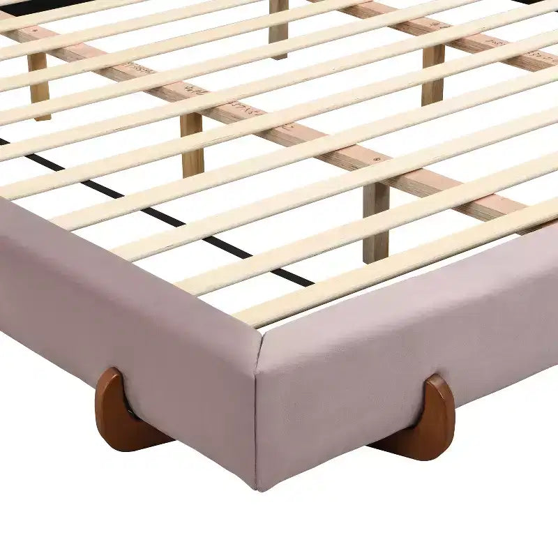 Cadre de lit rembourré California King, plateforme de lit élégante en tissu chenille avec pieds en bois d'hévéa massif