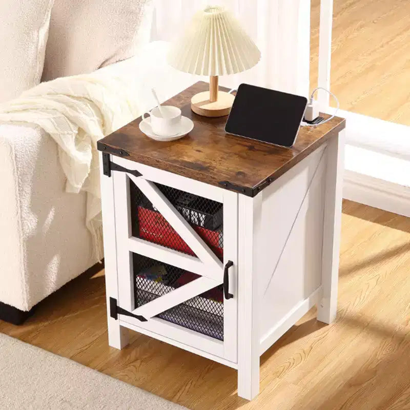 Table de chevet rustique de 24 po avec station de recharge, porte de grange et étagère réglable, bout de canapé pour chambre et salon